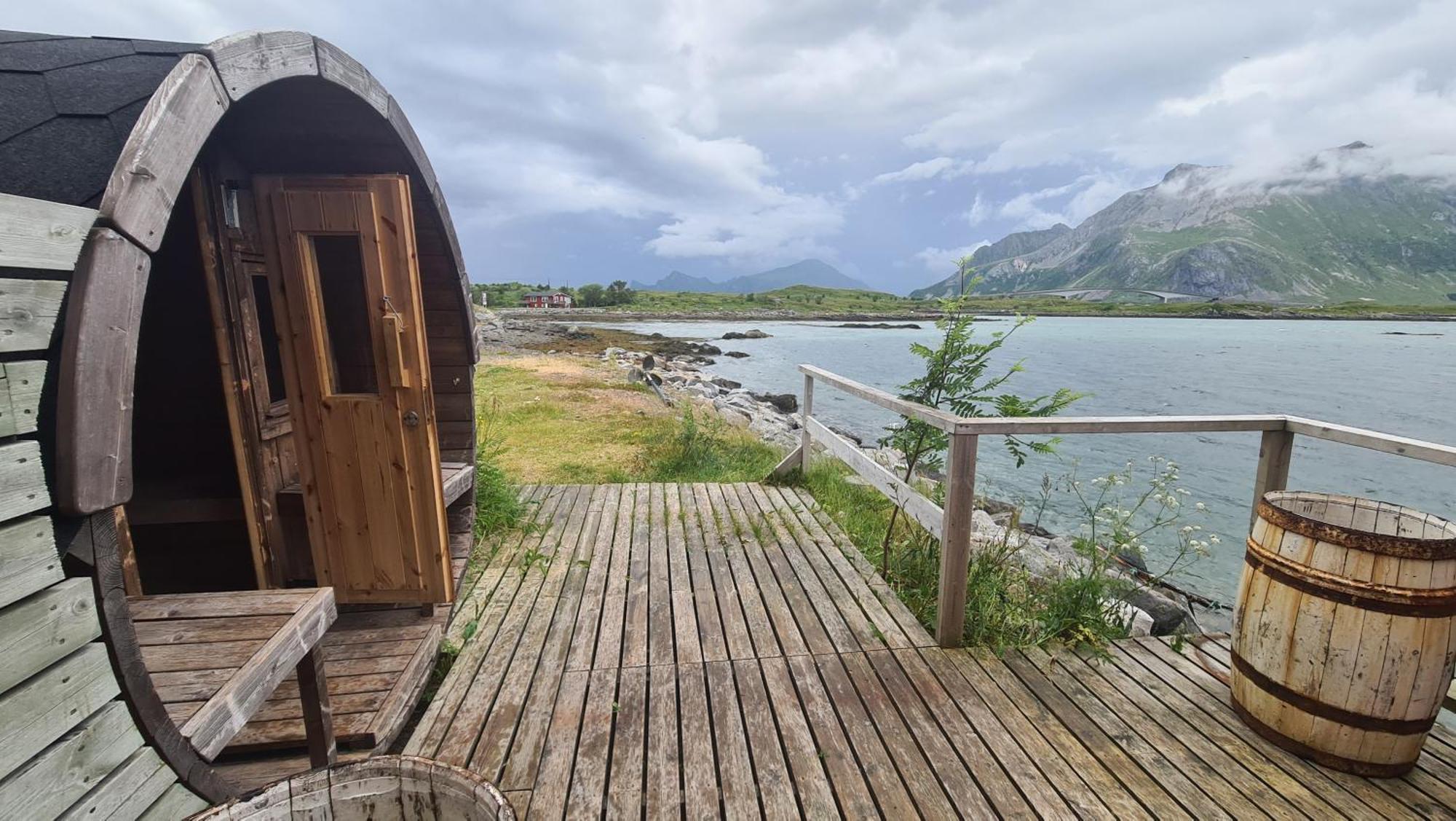 Hotel Lydersen Rorbuer Fredvang Exterior foto